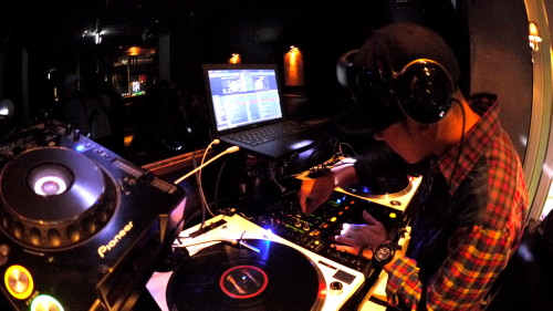 DJ SINGO(T19)